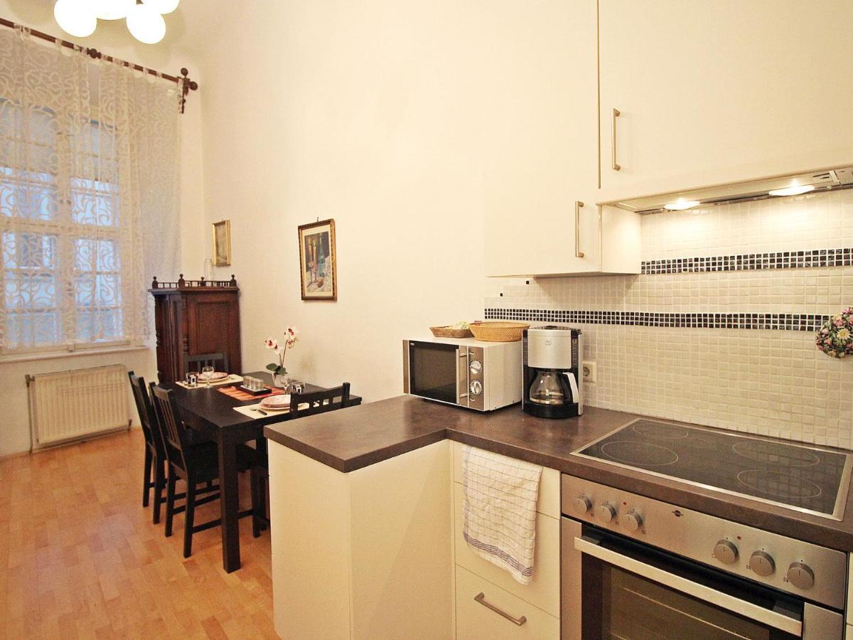 Apartment Judenplatz By Interhome Виена Екстериор снимка