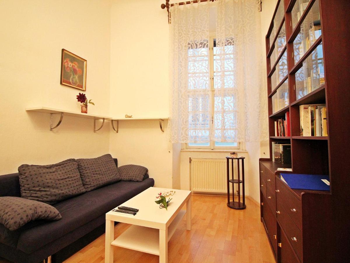 Apartment Judenplatz By Interhome Виена Екстериор снимка